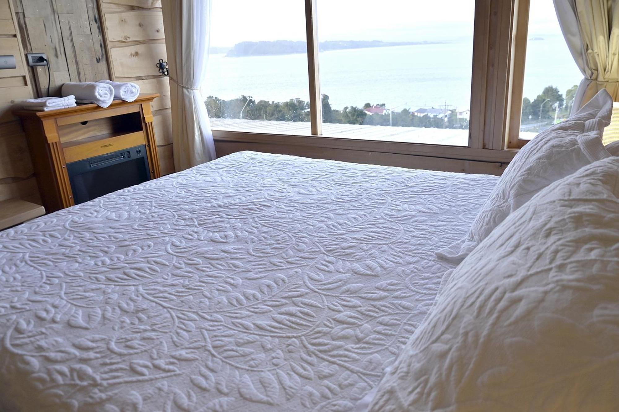 Hotel Boutique Antukenu Achao Екстер'єр фото